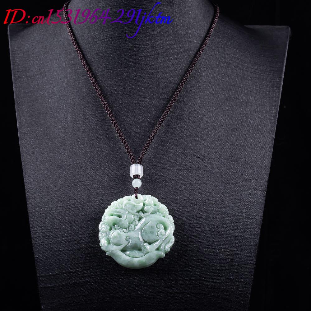 Colar com Pingente Pixiu de Ja - Women Fashion Designers avaliação e preço